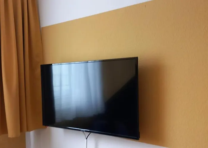 Hotel Karolinger - Self Check-in 2*