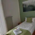 Karolinger Отель Дюссельдорф
