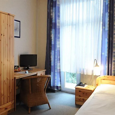 Hotel Karolinger - Self Check-in